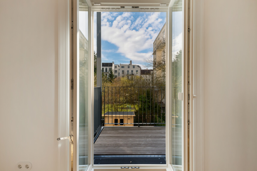 Historischer Luxus – 2 Balkone – Toplage - Balkon (11750)