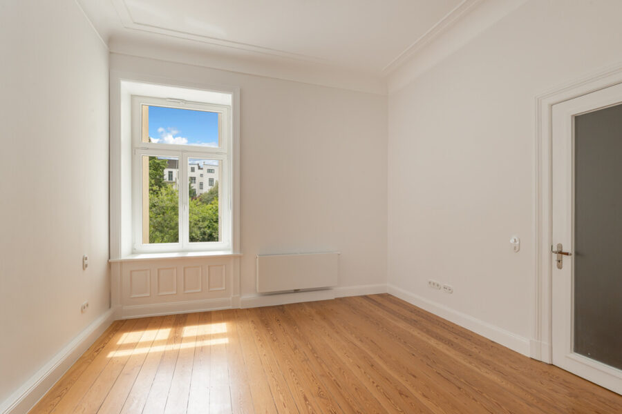 Besser gehts nicht – Kernsaniertes Haus, Aufzug, 2 Balkone mit Gewährleistung - Schlafzimmer (15518)