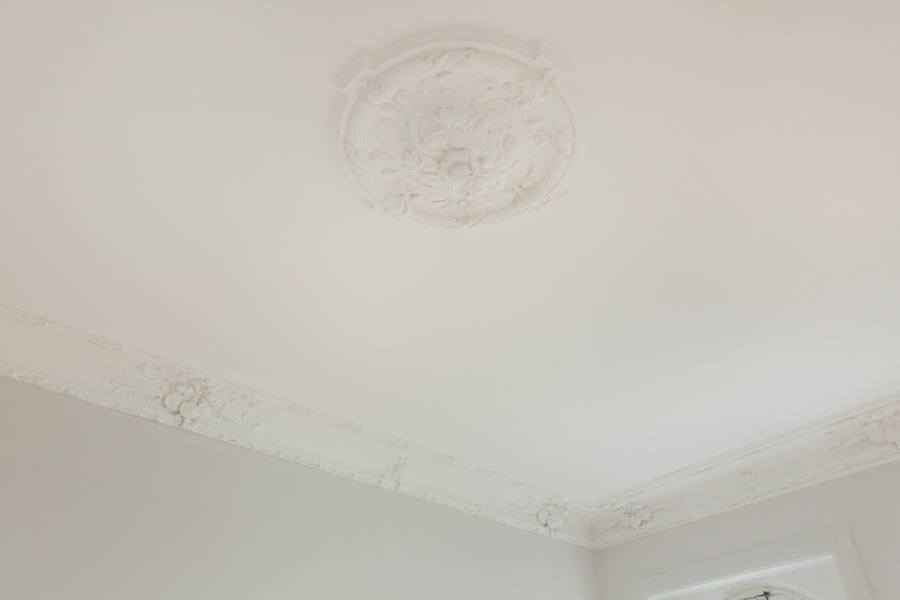 Historischer Luxus – 2 Balkone – Toplage - Detail (11738)