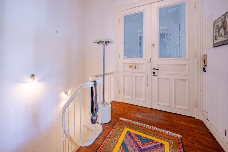Altbaurarität mitten im Treppenviertel - Flur (15600)