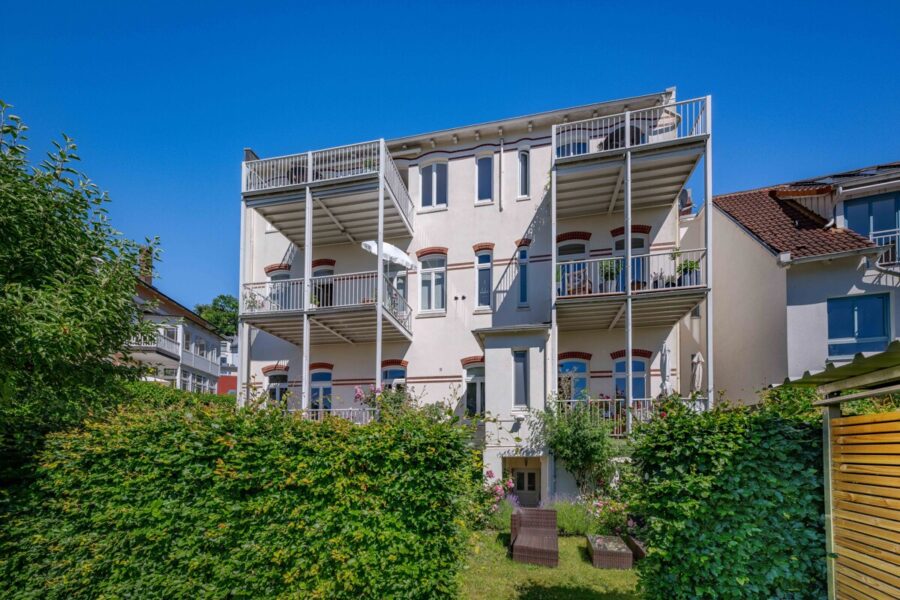 Altbaurarität mitten im Treppenviertel - Gartenansicht (15603)