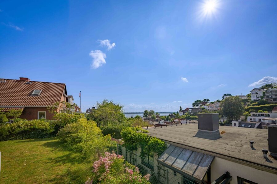 Altbaurarität mitten im Treppenviertel - Garten - Ausblick (15606)