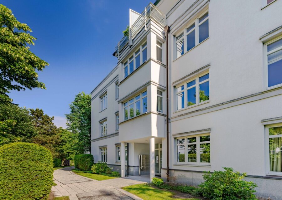 Hochwertiges Wohnen in Elbnähe - Hausansicht (13525)